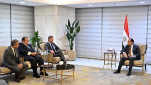 رئيس الوزراء يلتقي رئيس مجموعة أكور الرائدة عالمياً في مجال الضيافة 
مدبولي: نتطلع لتوسع نشاط السلسلة