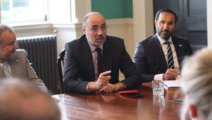 سفير مصر في دبلن يشارك في اجتماع السفراء العرب مع الرئيس الأيرلندي اتصالاً بالتطورات الجارية في غزة