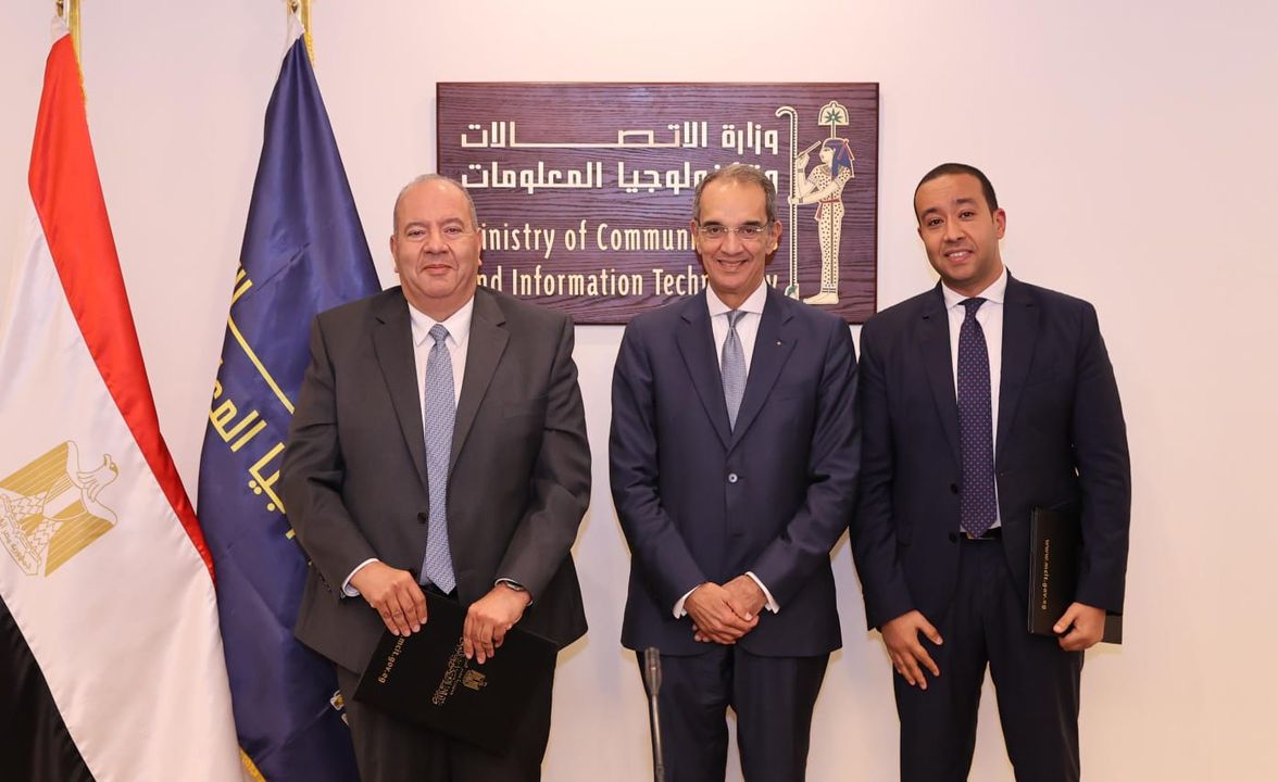 ICT Minister Witnesses Signing of MoU between Telecom Egypt, Raya IT to implement RDH Phase II The Minister of Communications and Information Technology Amr Talaat has witnessed the signing of an 83327