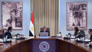رئيس الوزراء يستعرض أولويات المشروعات القومية في القطاع الصحي للعام 2023-2024 والخطة المستقبلية للقطاع 
مدبولي: