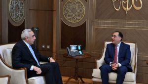 رئيس الوزراء يلتقى سفير العراق بالقاهرة بمناسبة انتهاء مهام عمله 
مدبولى يؤكد حرص مصر على دعم العلاقات