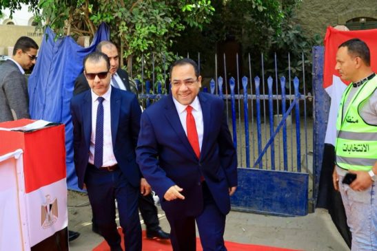 الجهاز المركزي للتنظيم والإدارة: رئيس التنظيم والإدارة يدلي بصوته في الانتخابات الرئاسية 83545