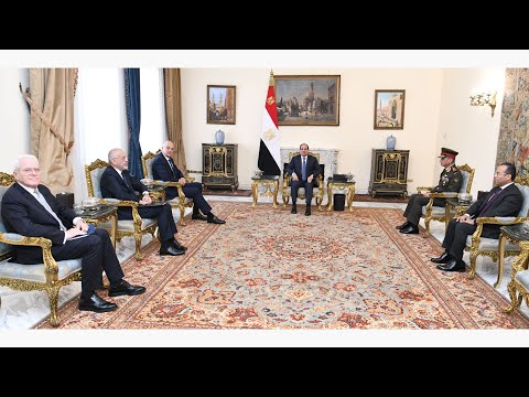 الرئيس عبد الفتاح السيسي يستقبل وزير دفاع اليونان hqdefaul 77