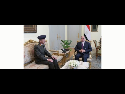الرئيس عبد الفتاح السيسي يستقبل القائد العام للقوات المسلحة وزير الدفاع والإنتاج الحربي hqdefaul 87