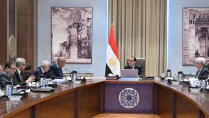 في اجتماع برئاسة رئيس الوزراء: 
تصدير الكوادر والعمالة المصرية المدربة