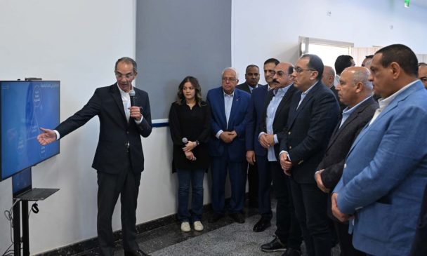 في مستهل جولة بمحافظة أسوان تشمل عدداً من المشروعات الخدمية والتنموية: رئيس الوزراء يتفقد مركز إبداع مصر 19567