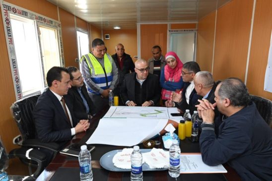 وزير الإسكان يعقد اجتماعا بمنطقة الحزام الأخضر بمدينة 6 أكتوبر لمتابعة موقف طلبات تقنين أوضاع الأراضي 31082