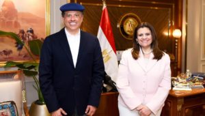 وزيرة الهجرة تستقبل خبيرا مصريا في الهندسة الحيوية بالولايات المتحدة الأمريكية 
…