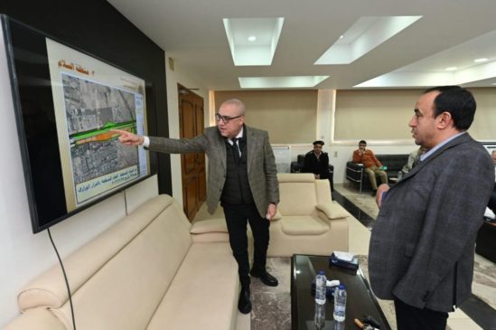 في اجتماع بمقر جهاز مدينة الشروق وزير الإسكان يتابع موقف تقنين أوضاع الأراضي 44972