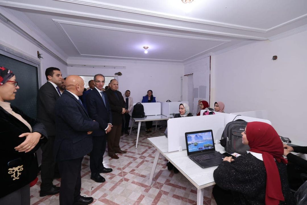 In Assiut, ICT Minister Visits Two IT Offshoring Firms, WE ATS, Opens Assiut Pensions Post Office Concluding his visit to Assiut, the Minister of Communications and Information Technology Amr 54266