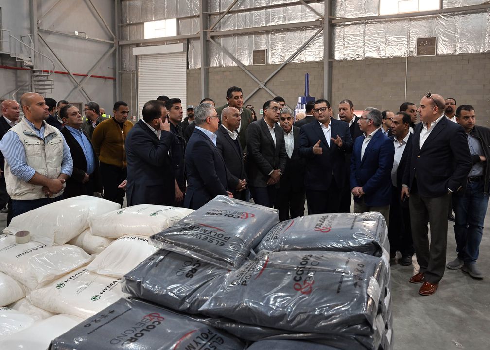 رئيس الوزراء يتفقد مصنع هيما فوم لتصنيع البلاستيك بالمنطقة الاقتصادية لقناة السويس الشركة تُسهم في 72930