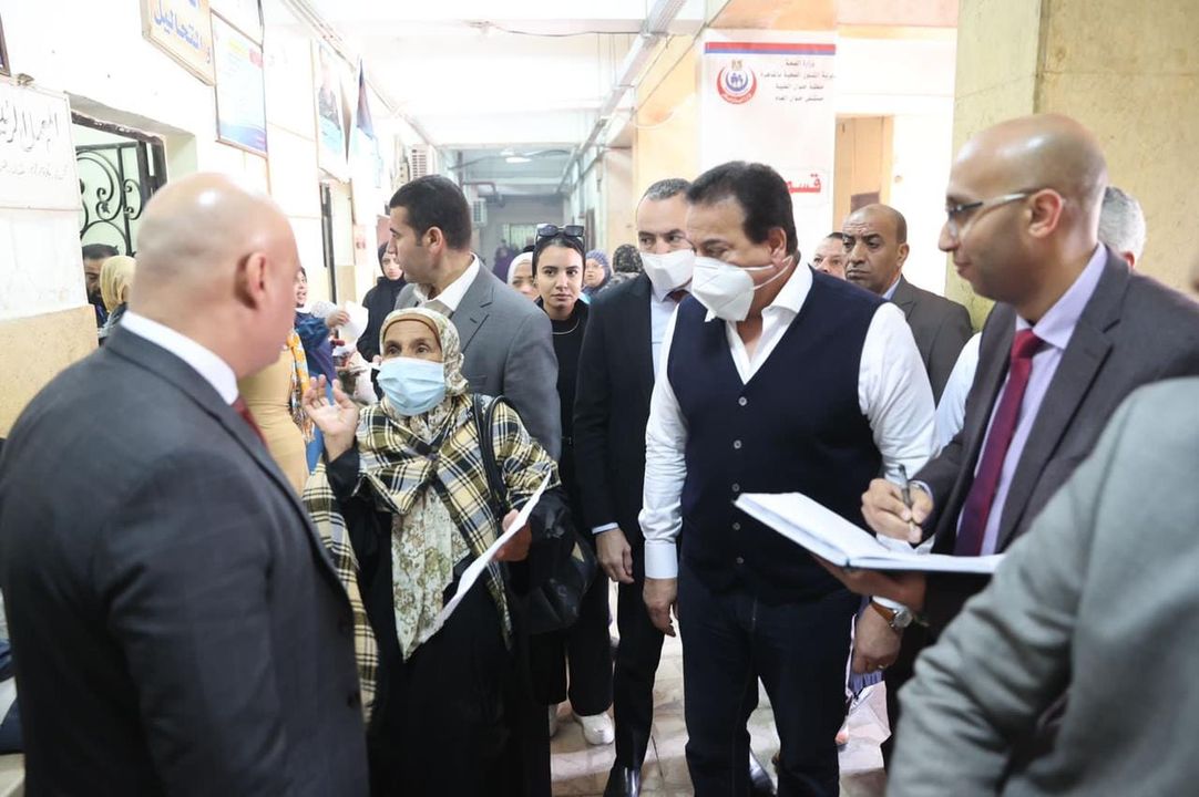 وزارة الصحة والسكان: وزير الصحة يستهل جولته الميدانية المفاجئة بتفقد مستشفى حلوان العام 79507