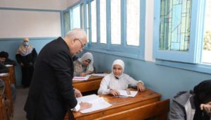 وزير التربية والتعليم يتفقد امتحانات الفصل الدراسى  الأول للشهادة الإعدادية بالجيزة 
الخميس ١٨ يناير ٢٠٢٤