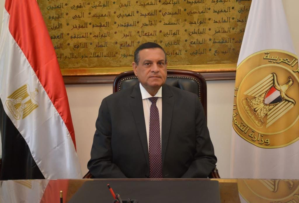 وزارة التنمية المحلية: وزير التنمية المحلية يعلن تسليم المدافن الصحية الآمنة بمدن مرسي علم 93144