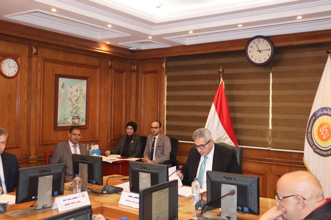 القاهرة: 13 يناير 2024 وزير التعليم العالي يستعرض تقريرًا حول الاجتماع الدوري للمجلس الأعلى لشئون الدراسات 99666