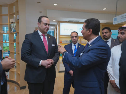 الهيئة العامة للرعاية الصحية: رئيس هيئة الرعاية الصحية يزور مستشفى فقيه في دبي على هامش معرض 35585