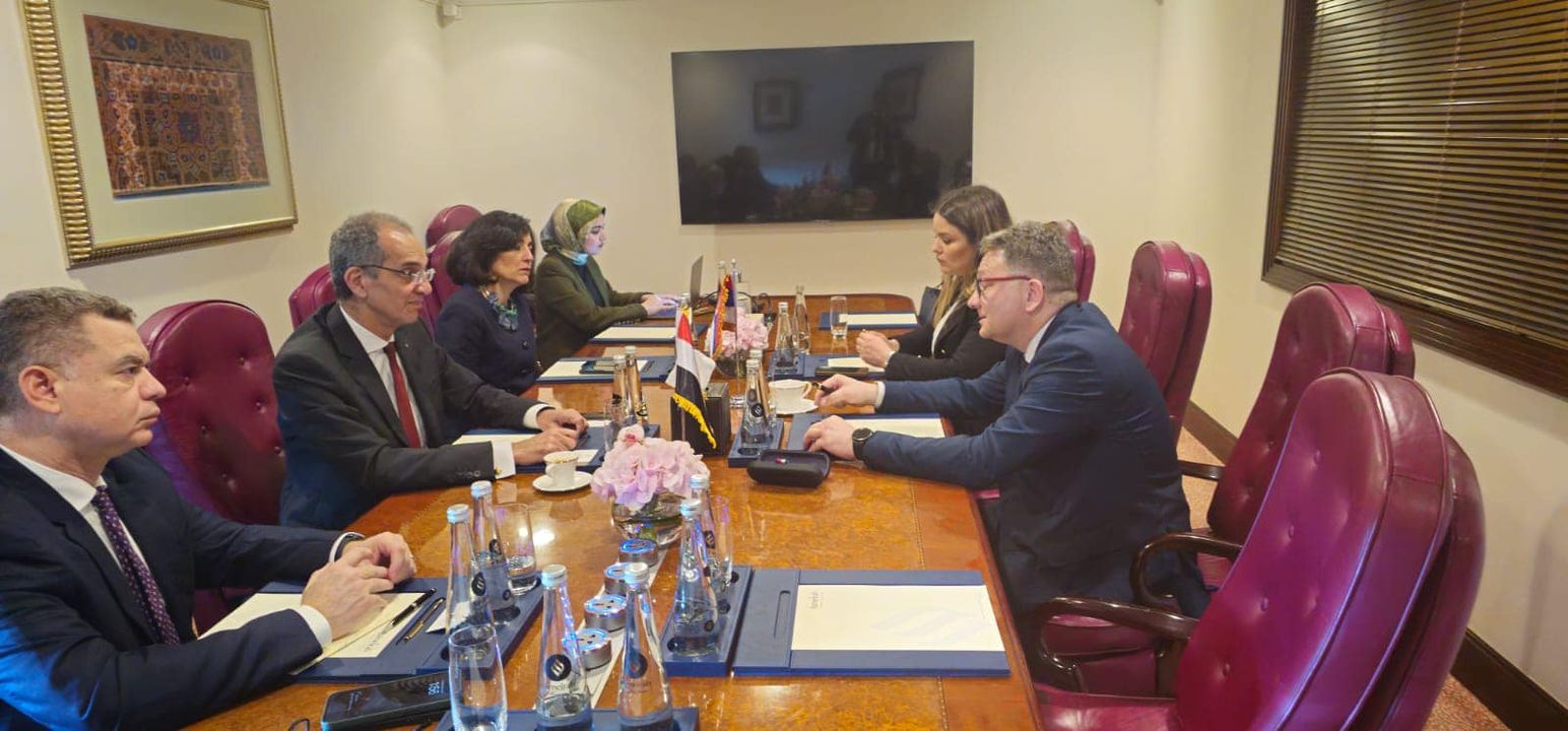 ICT Minister, Serbian Counterpart Talk Cooperation in ICT, Offshoring The Minister of Communications and Information Technology Amr Talaat has met with the Serbian Minister of Information and 37079