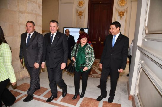 - وزير السياحة والآثار يشارك في اجتماع لجنة السياحة والطيران المدني بمجلس النواب لاستعراض خطط عمل الوزارة 56327