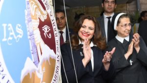 وزيرة الهجرة تشارك في افتتاح القسم الدولي بمدرسة راهبات الأرمن الكاثوليك بالقاهرة 
السفيرة سها جندي: سعيدة