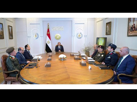 الرئيس عبد الفتاح السيسي يجتمع مع رئيس مجلس الوزراء ووزير الكهرباء والطاقة المتجددة hqdefault 5