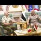 الفريق أحمد خليفة رئيس أركان حرب القوات المسلحة يلتقى رئيس هيئة الأركان المشتركة الإيطالية