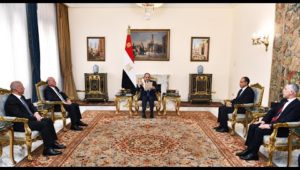 الرئيس عبد الفتاح السيسي يستقبل الدكتور فؤاد حسين نائب رئيس الوزراء ووزير خارجية العراق