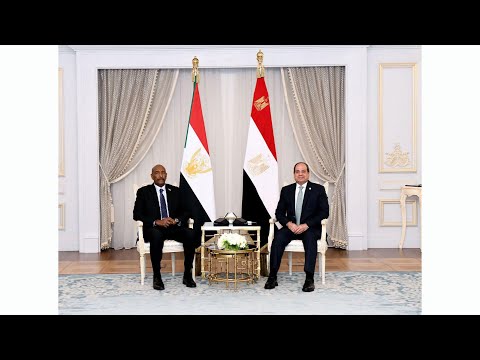 الرئيس عبد الفتاح السيسي يستقبل رئيس مجلس السيادة السوداني بمدينة العلمين hqdefaul 72