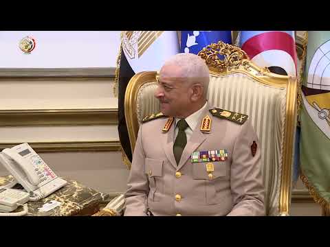 الفريق أول عبد المجيد صقر القائد العام للقوات المسلحة يلتقى وزير الدفاع الإندونيسى‎ hqdefaul 23