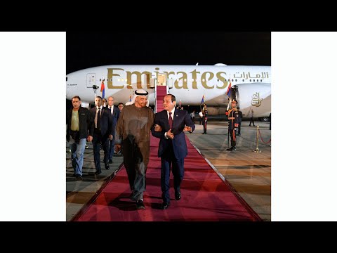 الرئيس عبد الفتاح السيسي يستقبل رئيس دولة الإمارات العربية المتحدة الشقيقة بمطار العلمين hqdefau 138