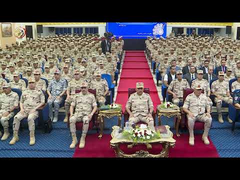 الفريق أول عبد المجيد صقر يلتقى بعدد من مقاتلى المنطقة الجنوبية العسكرية hqdefaul 41