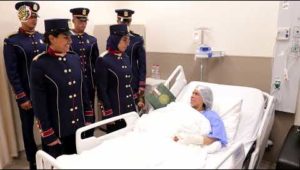 القوات المسلحة تنظم زيارة لعدد من طلبة الأكاديمية  والكليات العسكرية لمستشفى أهل مصر لعلاج الحروق