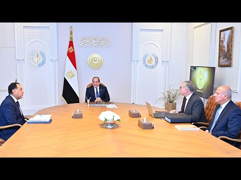 الرئيس عبد الفتاح السيسي يجتمع مع رئيس مجلس الوزراء ووزير البترول والثروة المعدنية hqdefaul 17