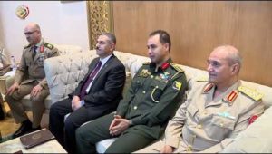 الفريق أحمد خليفة رئيس أركان حرب القوات المسلحة يلتقى رئيس الأركان العامة للجيش الليبى