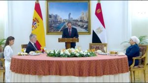 السيد الرئيس والسيدة قرينته يستقبلان ملك وملكة إسبانيا في أول زيارة لجمهورية مصر العربية