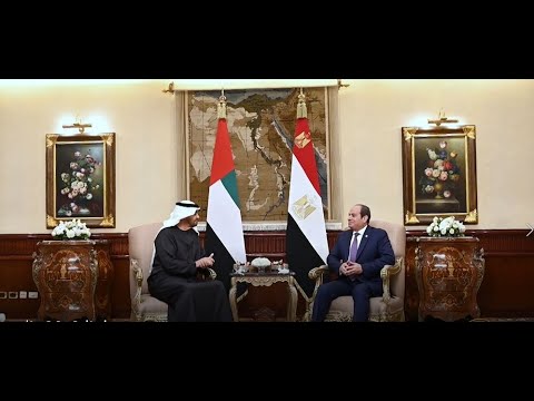 الرئيس عبد الفتاح السيسي يستقبل رئيس دولة الإمارات العربية المتحدة بمطار القاهرة الدولي hqdefaul 85
