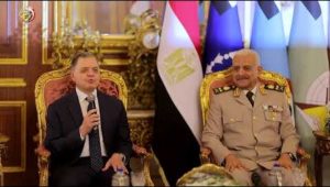 الفريق أول عبدالمجيد صقر يستقبل وزير الداخلية ووفد من قيادات الشرطة للتهنئة بمناسبة انتصارات أكتوبر