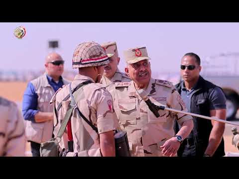 الفريق أول عبدالمجيد صقر يشهد إجراءات تفتيش الحرب لأحد تشكيلات المنطقة المركزية العسكرية hqdefaul 12