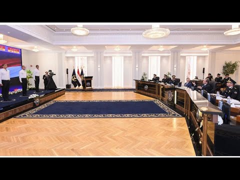 الرئيس عبد الفتاح السيسي يقوم بزيارة أكاديمية الشرطة hqdefaul 51